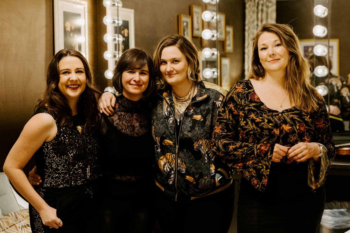 Della Mae